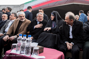 آیین برافراشتن بزرگترین پرچم جمهوری اسلامی ایران