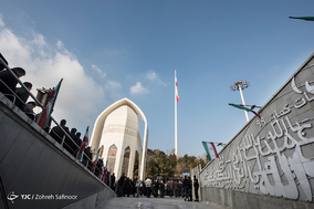 آیین برافراشتن بزرگترین پرچم جمهوری اسلامی ایران