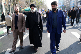 حضور حجت الاسلام والمسلمین هادی خامنه ای در راهپیمایی 22 بهمن 96