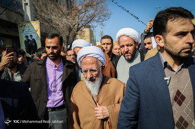 حضور آیت الله جوادی آملی در راهپیمایی 22 بهمن 96
