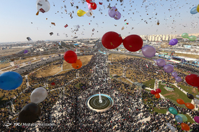 جشن مردمی انقلاب - برج آزادی