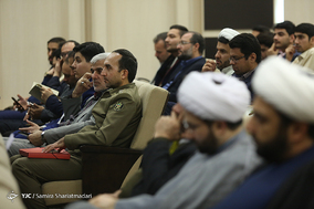 نشست بررسی دستاوردهای قرآنی انقلاب اسلامی