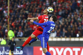 دیدار تیم های فوتبال پرسپولیس و نسف قارشی ازبکستان