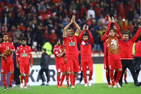 دیدار تیم های فوتبال پرسپولیس و نسف قارشی ازبکستان