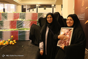 تشییع پیکر پاک ۲۴ شهید گمنام در شیراز