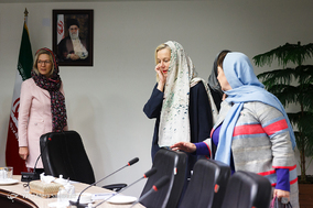 دیدار ولایتی با وزیر خارجه هلند
