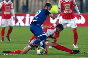 دیدار تیم های فوتبال پرسپولیس و استقلال خوزستان
