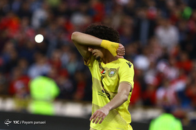 بازی تیم‌های فوتبال پرسپولیس و الوصل امارات