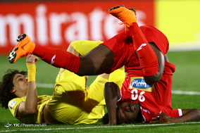 بازی تیم‌های فوتبال پرسپولیس و الوصل امارات