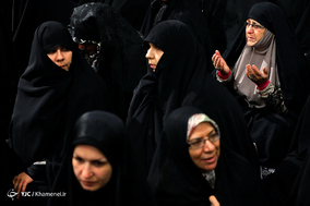 دیدار مداحان اهل‌بیت علیهم‌السلام با رهبر انقلاب اسلامی