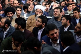 دیدار مداحان اهل‌بیت علیهم‌السلام با رهبر انقلاب اسلامی