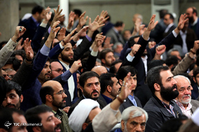 دیدار مداحان اهل‌بیت علیهم‌السلام با رهبر انقلاب اسلامی