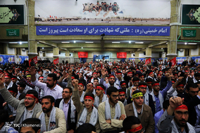 دیدار جمعی از جوانان و نوجوانان عازم اردوهای راهیان نور با رهبر معظم انقلاب