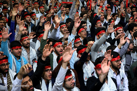 دیدار جمعی از جوانان و نوجوانان عازم اردوهای راهیان نور با رهبر معظم انقلاب