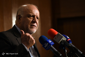 امضای قراردادهای پژوهشی اکتشاف بین شرکت ملی نفت ایران با 5 دانشگاه داخلی