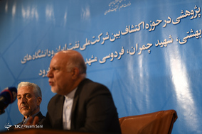 امضای قراردادهای پژوهشی اکتشاف بین شرکت ملی نفت ایران با 5 دانشگاه داخلی