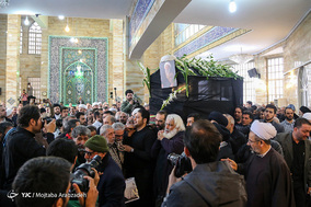 تشییع پیکر آیت الله نصر الله شاه آبادی