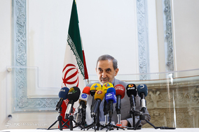 نشست خبری دکتر ولایتی