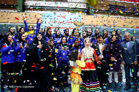 دیدار دو تیم والیبال بانوان نماینده تهران و سالوت