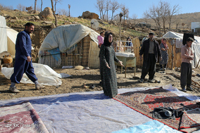 قرارگاه جهادی امام رضا در مناطق زلزله زده کرمانشاه