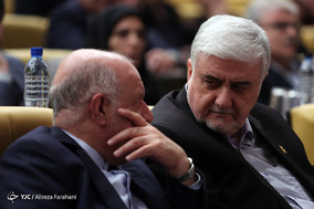 آیین امضای قرارداد توسعه و بهره برداری میادین نفتی سپهر و جفیر