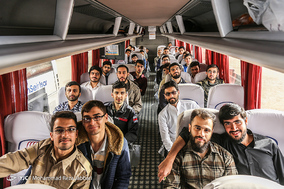 راهیان سرزمین نور