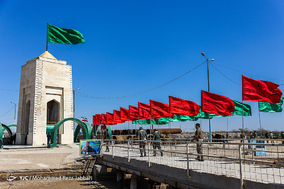راهیان سرزمین نور