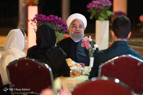 حضور رئیس جمهور در مراسم تحویل سال ۱۳۹۷ در جمع خانواده‌های زلزله‌زده کرمانشاه