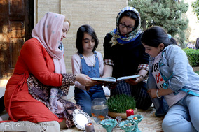 لحظه تحویل سال نو در حافظیه شیراز