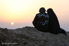 لحظه تحویل سال نو در یادمان منطقه عملیاتی شلمچه