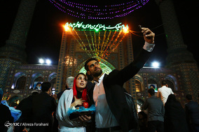 لحظه تحویل سال نو در آستان امامزاده صالح(ع)