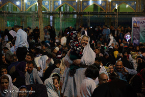 لحظه تحویل سال نو در آستان امامزاده صالح(ع)