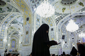 لحظه تحویل سال نو در آستان قدس رضوی