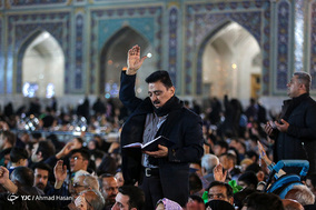 لحظه تحویل سال نو در آستان قدس رضوی