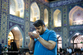 لحظه تحویل سال نو در آستان قدس رضوی