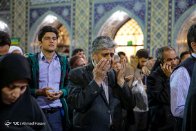 لحظه تحویل سال نو در آستان قدس رضوی