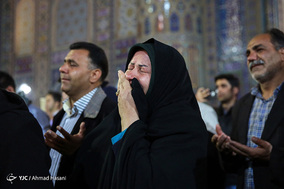 لحظه تحویل سال نو در آستان قدس رضوی