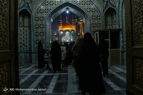 لحظه تحویل سال نو در بارگاه حضرت معصومه(س) قم