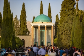 بازدید مسافران نوروزی از مجموعه سعدیه شیراز
