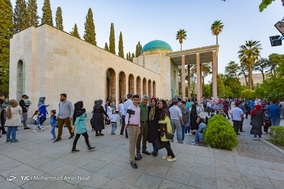 بازدید مسافران نوروزی از مجموعه سعدیه شیراز