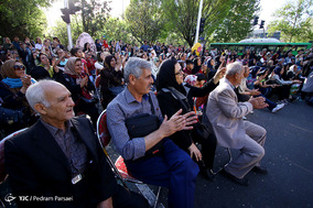 بازدید شهردار تهران از جشن نوروزگاه