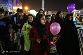 گلباران حرم امام رضا (ع) در شب میلاد امام جواد (ع)