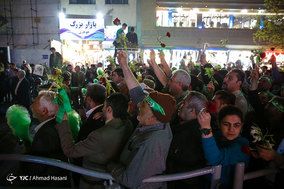 گلباران حرم امام رضا (ع) در شب میلاد امام جواد (ع)