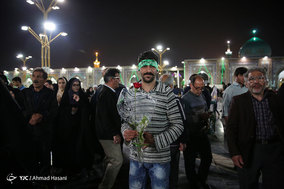 گلباران حرم امام رضا (ع) در شب میلاد امام جواد (ع)