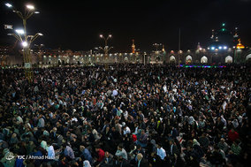 گلباران حرم امام رضا (ع) در شب میلاد امام جواد (ع)