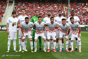 دیدار تیم‌های فوتبال پرسپولیس و سایپا