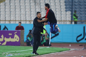 دیدار تیم‌های فوتبال پرسپولیس و سایپا