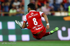 دیدار تیم‌های فوتبال پرسپولیس و سایپا