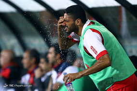 دیدار تیم‌های فوتبال پرسپولیس و سایپا