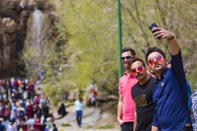 بازدید مسافران نوروزی از گنجنامه همدان